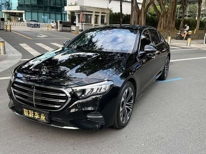 Photo 1 - Mercedes-Benz E-Class