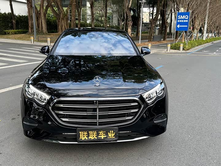 Photo 2 - Mercedes-Benz E-Class