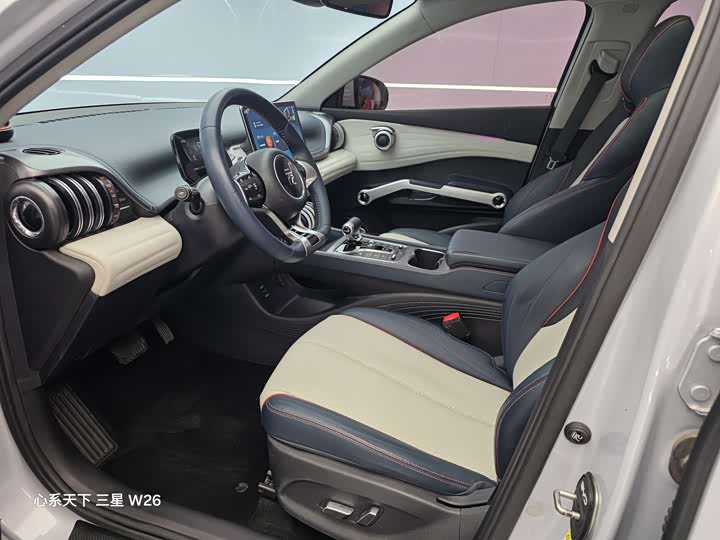 Фото 3 - BYD Yuan Plus