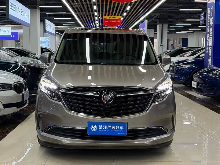 Фото 2 - Buick GL8 ES