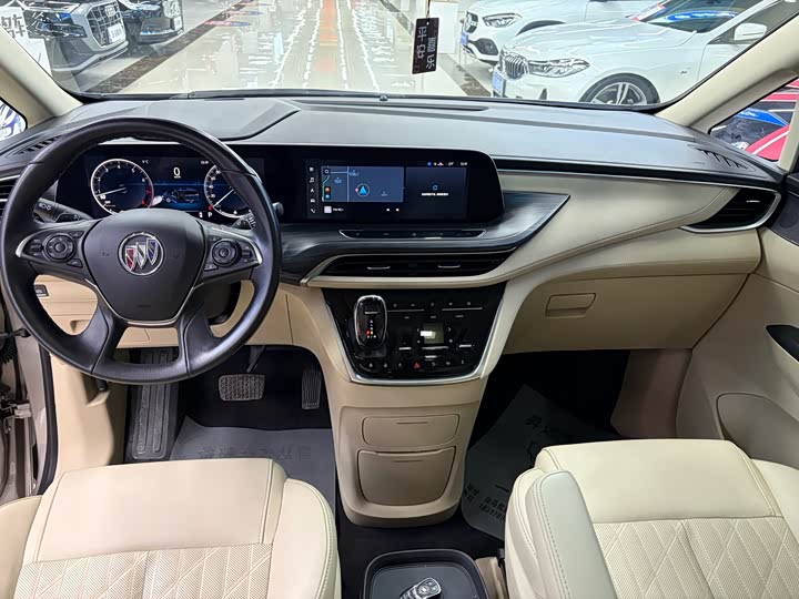 Фото 7 - Buick GL8 ES