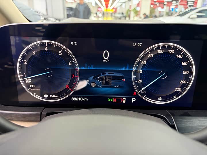 Фото 8 - Buick GL8 ES