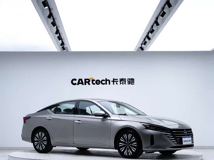 Фото 4 - Nissan Teana