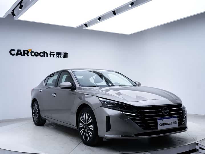 Фото 8 - Nissan Teana