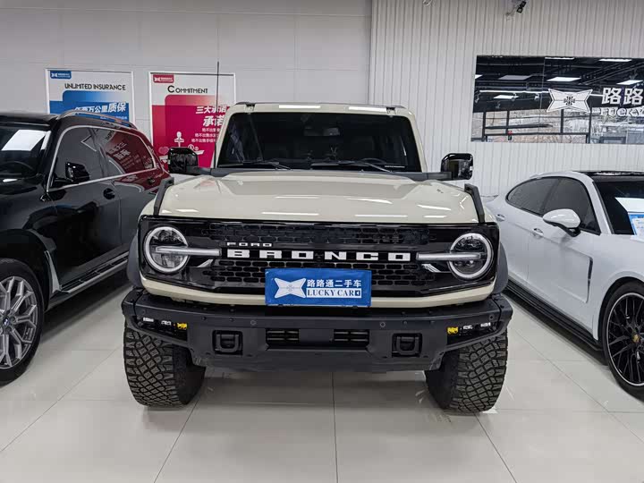 Фото 2 - Ford Bronco
