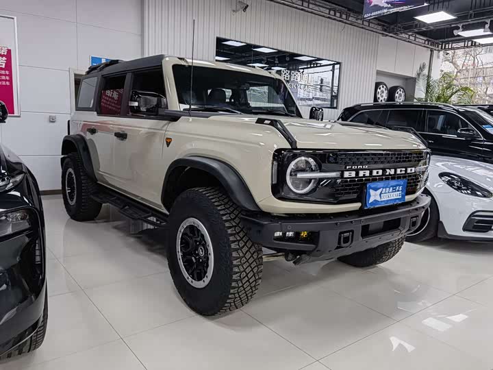 Фото 3 - Ford Bronco