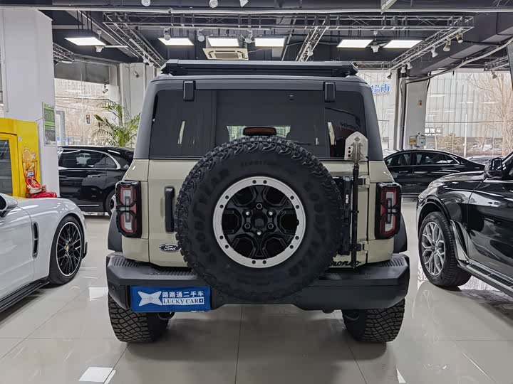 Фото 5 - Ford Bronco