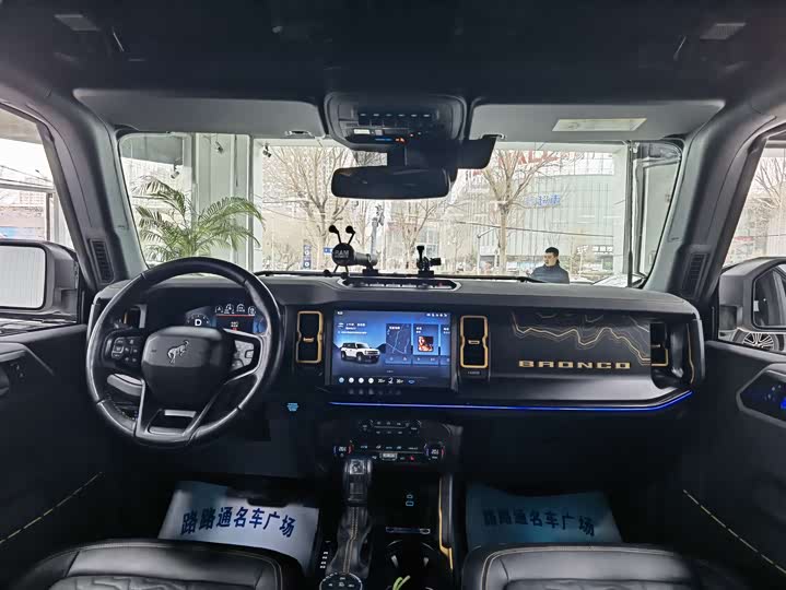 Фото 7 - Ford Bronco