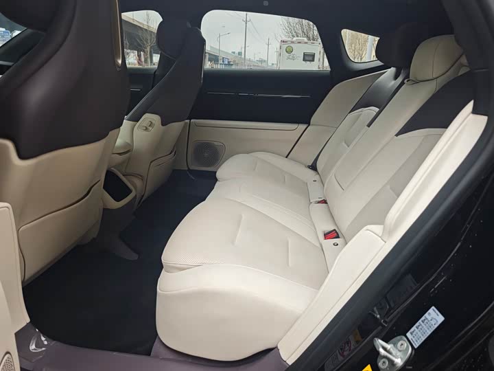 Фото 6 - Avatr 12