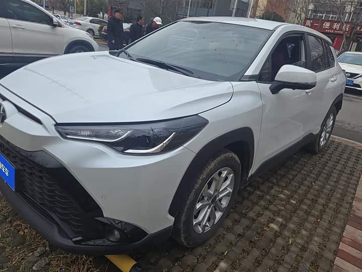 Photo 1 - Toyota Frontlander