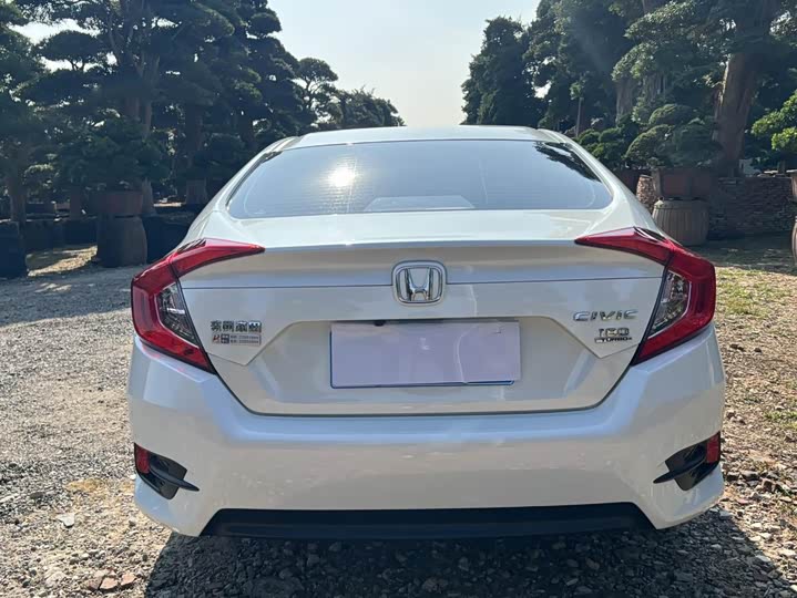 Фото 7 - Honda Civic