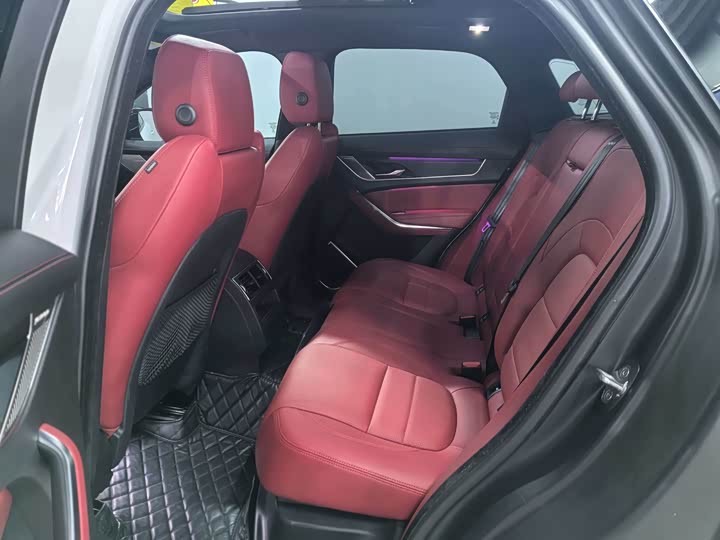 Фото 8 - Jaguar F-Pace