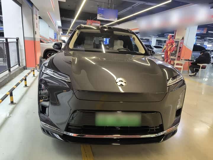 Фото 1 - Nio ES8