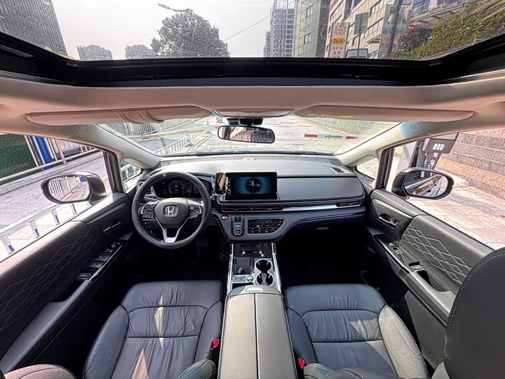 Фото 5 - Honda Elysion