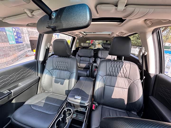 Фото 7 - Honda Elysion