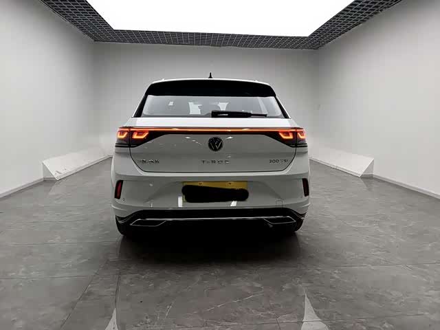 Фото 5 - Volkswagen T-Roc