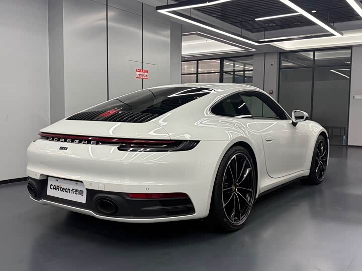 Photo 4 - Porsche 911