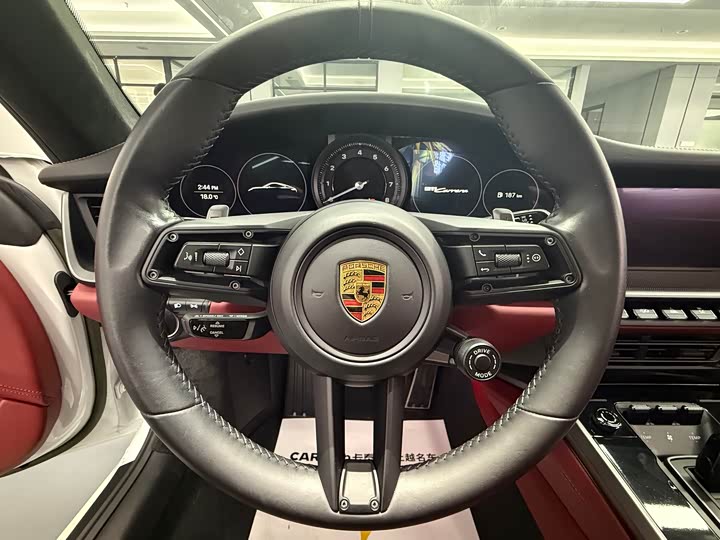 Photo 8 - Porsche 911