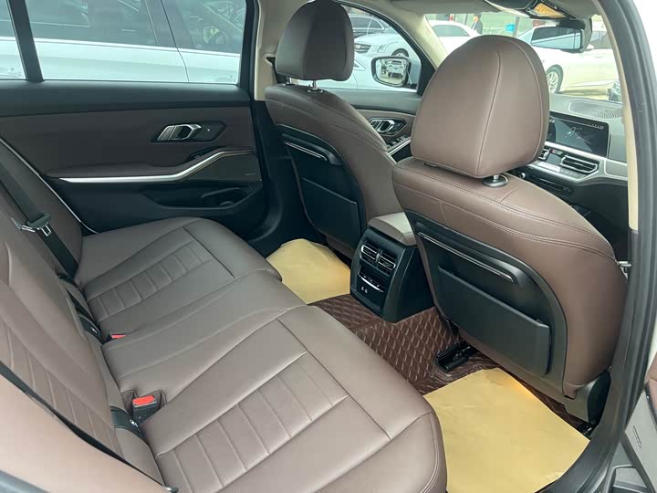 Фото 6 - BMW 3 Series