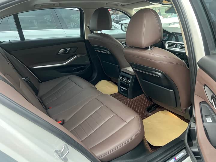 Фото 7 - BMW 3 Series