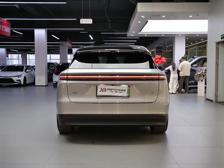 Фото 5 - LiXiang i6