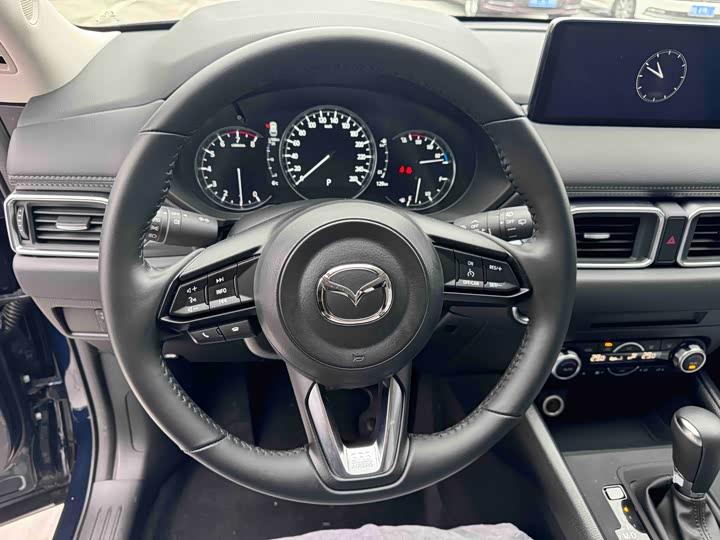 Фото 8 - Mazda CX-5