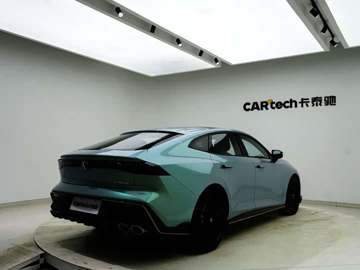 Фото 8 - Changan UNI-V