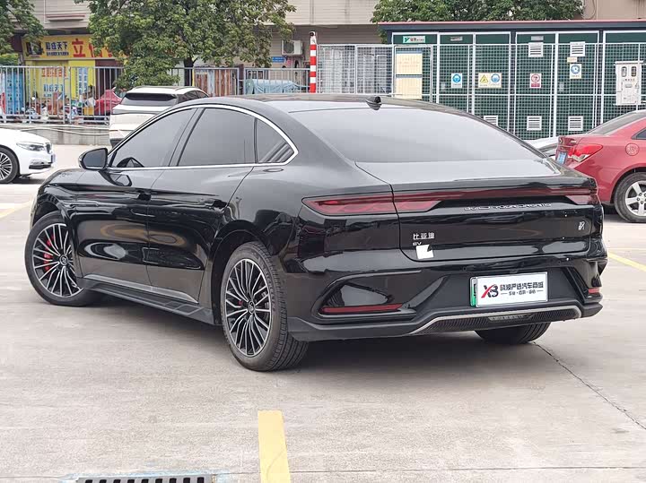 Фото 6 - BYD Han