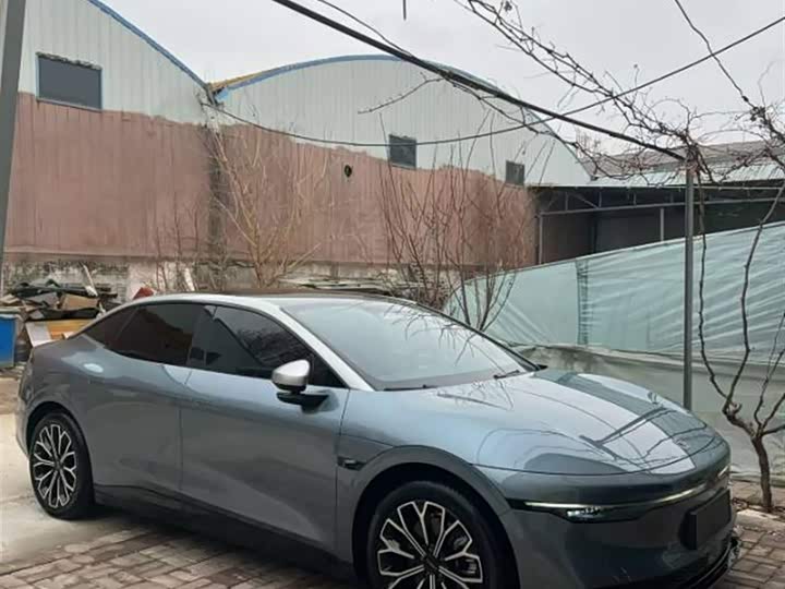 Фото 3 - Zeekr 007