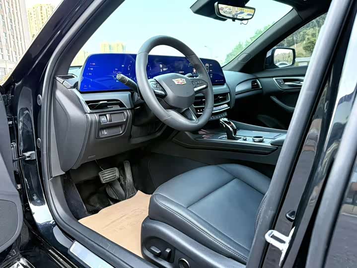 Фото 7 - Cadillac CT5