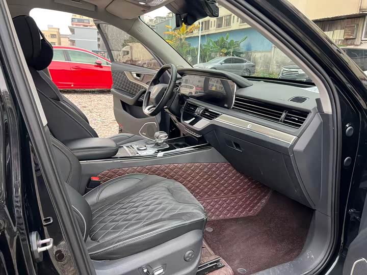 Photo 4 - Hongqi HS5