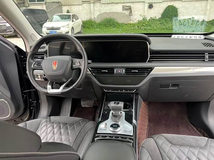 Photo 6 - Hongqi HS5