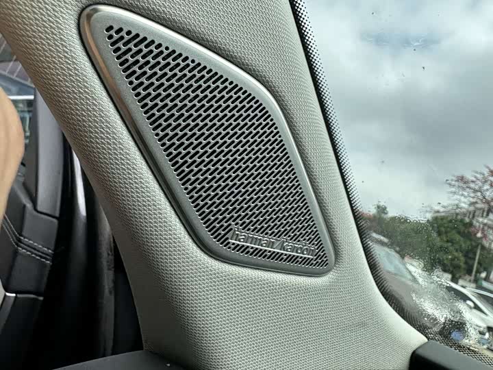 Photo 7 - Volkswagen Tavendor