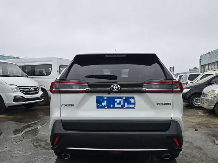 Фото 5 - Toyota Wildlander