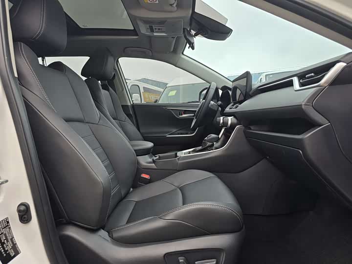 Фото 7 - Toyota Wildlander