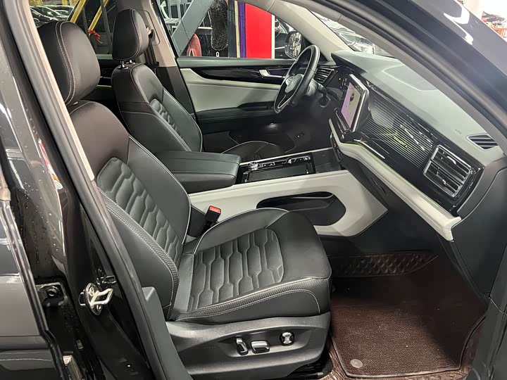 Фото 8 - Volkswagen Teramont X