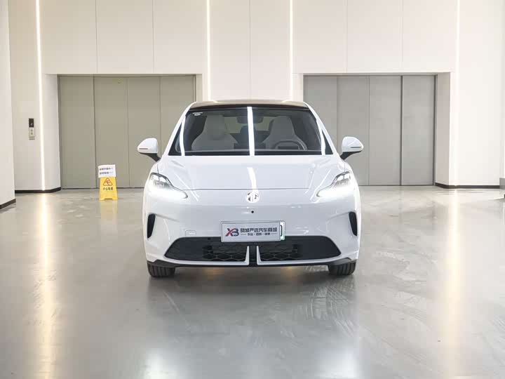 Фото 4 - MG Motor 4 EV