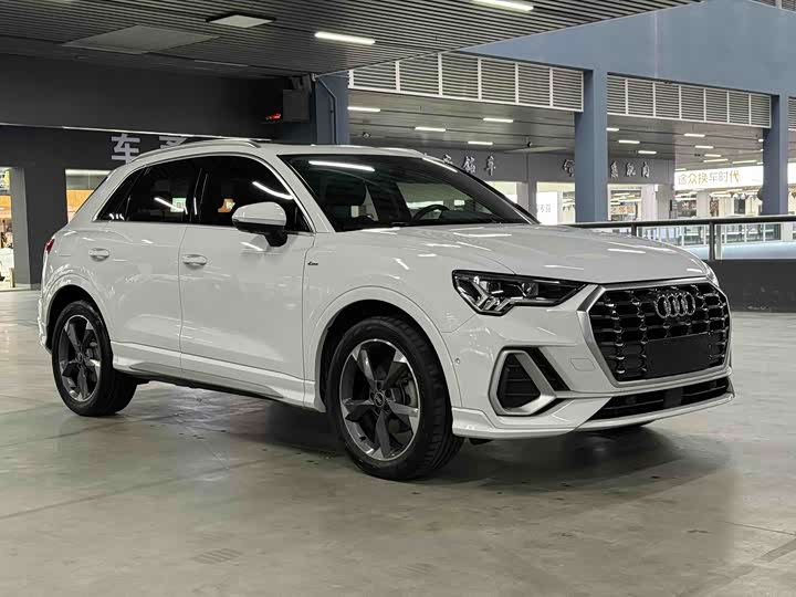 Фото 3 - Audi Q3