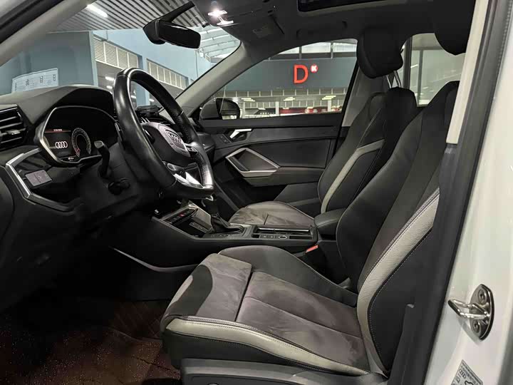 Фото 6 - Audi Q3