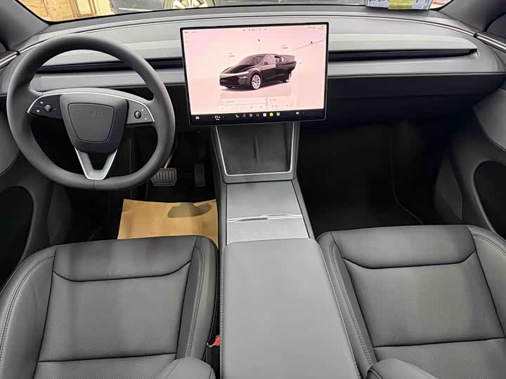 Фото 8 - Tesla Model Y