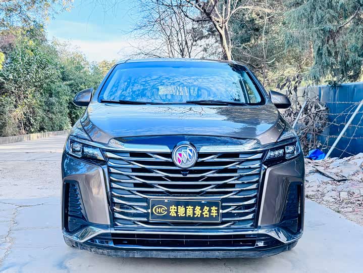 Фото 3 - Buick GL8 ES