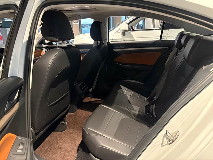 Фото 7 - Volkswagen Bora