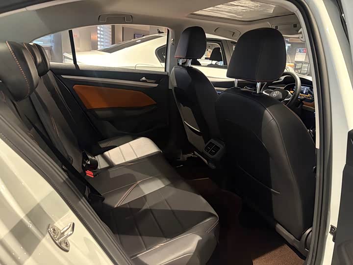 Фото 8 - Volkswagen Bora