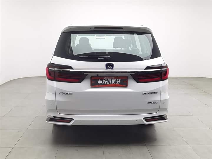 Фото 4 - Honda Odyssey