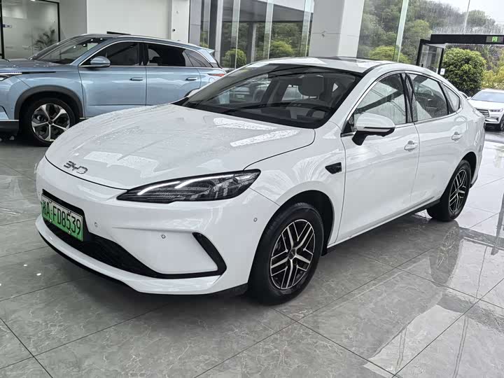 Фото 8 - BYD Seal 05 DM-i Hybrid