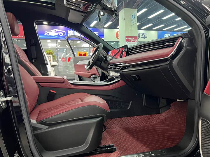 Photo 7 - Jetour X70 Plus