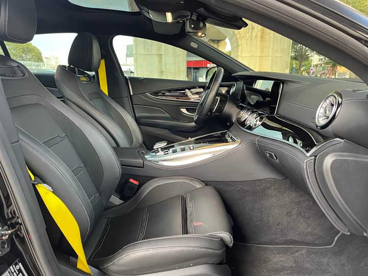 Фото 9 - Mercedes-Benz AMG GT