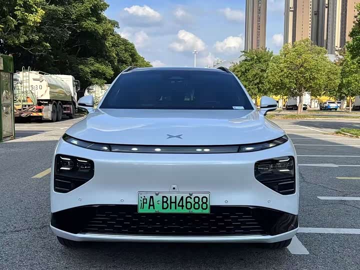 Фото 2 - XPeng G9