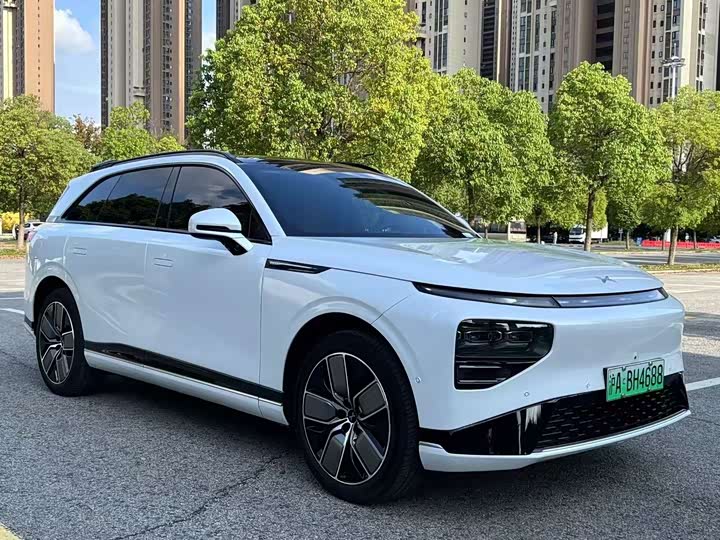 Фото 3 - XPeng G9