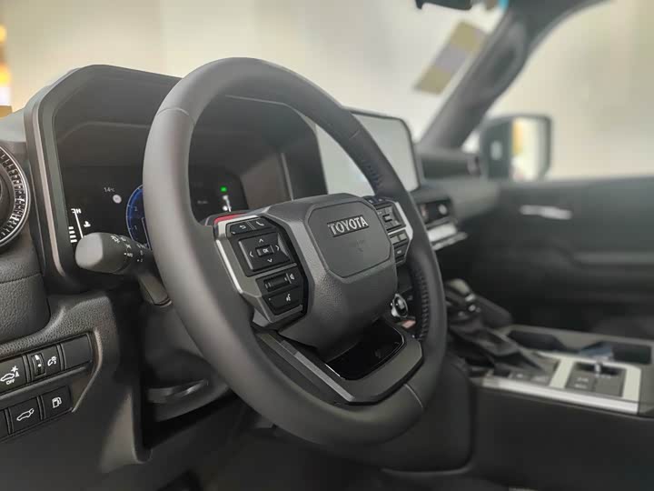 Фото 4 - Toyota Prado